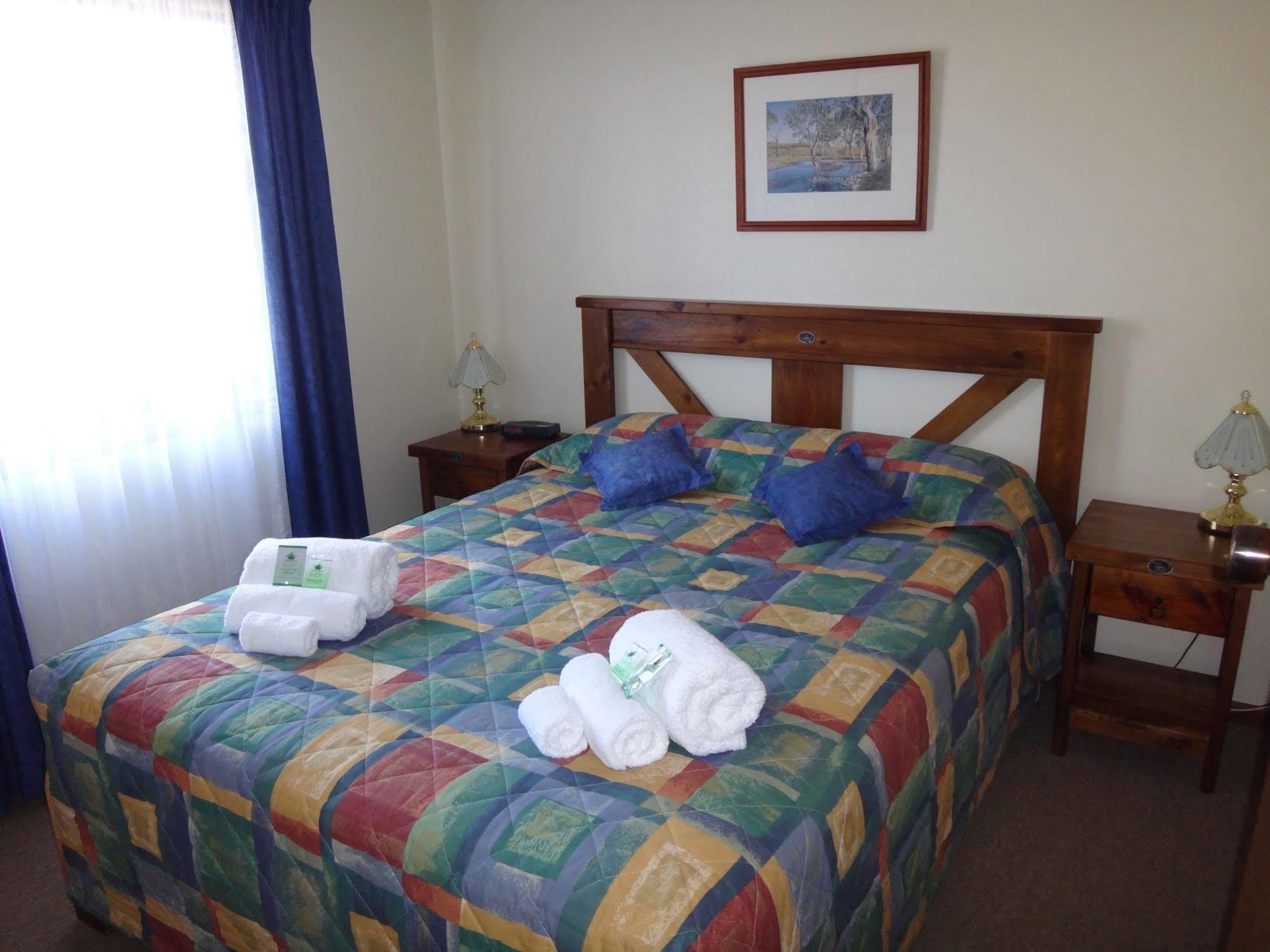 Windana Cottages Hawker Bagian luar foto